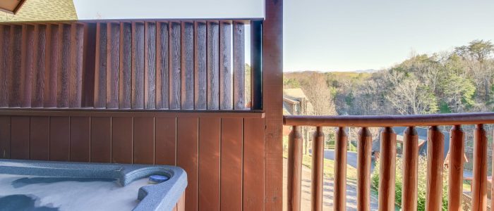 An Amazing Time Cabin - Pigeon Forge - Hot Tub View